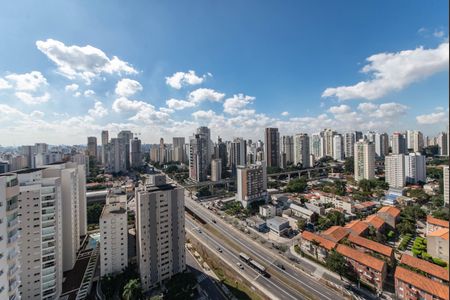 Apartamento à venda com 341m², 4 quartos e 6 vagas Apartamento à venda com 341m², 4 quartos e 6 vagasVaranda da Suite 2 e 3 - Vista