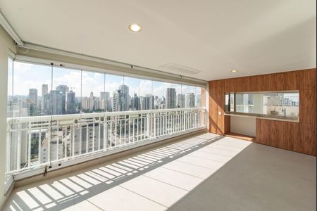 Apartamento à venda com 341m², 4 quartos e 6 vagas Apartamento à venda com 341m², 4 quartos e 6 vagasSala
