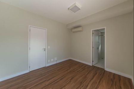 Apartamento à venda com 341m², 4 quartos e 6 vagas Apartamento à venda com 341m², 4 quartos e 6 vagasSuite 2
