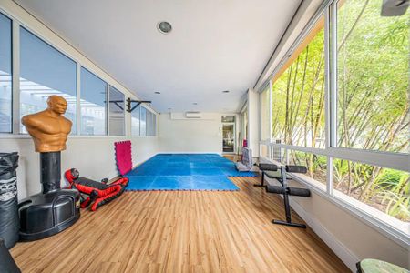 Apartamento à venda com 128m², 3 quartos e 3 vagas Apartamento à venda com 128m², 3 quartos e 3 vagasÁrea externa