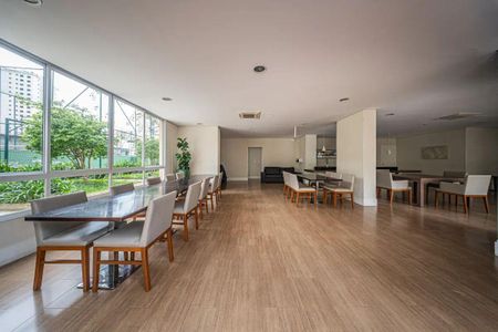 Apartamento à venda com 128m², 3 quartos e 3 vagas Apartamento à venda com 128m², 3 quartos e 3 vagasÁrea externa