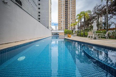 Apartamento à venda com 128m², 3 quartos e 3 vagas Apartamento à venda com 128m², 3 quartos e 3 vagasÁrea externa