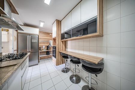 Cozinha de apartamento à venda com 3 quartos, 128m² em Vila Mariana, São Paulo
