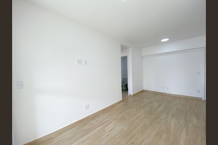 Sala de apartamento para alugar com 2 quartos, 61m² em Vila Romana, São Paulo