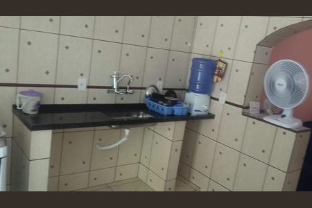 Casa à venda com 150m², 2 quartos e 1 vaga Casa à venda com 150m², 2 quartos e 1 vagaCasa 1 - Área de serviço