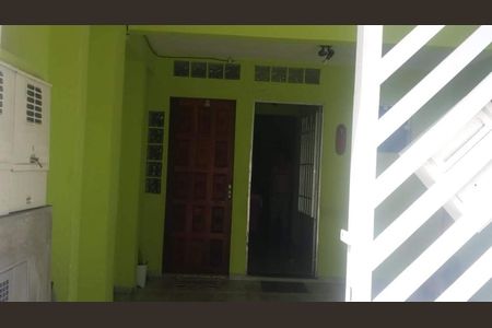 Casa à venda com 150m², 2 quartos e 1 vaga Casa à venda com 150m², 2 quartos e 1 vagaGaragem