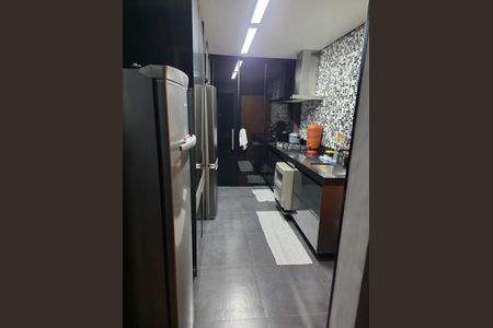 Apartamento à venda com 87m², 3 quartos e 3 vagas Apartamento à venda com 87m², 3 quartos e 3 vagasCozinha