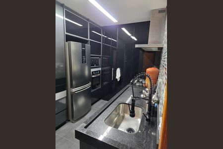 Apartamento à venda com 87m², 3 quartos e 3 vagas Apartamento à venda com 87m², 3 quartos e 3 vagasCozinha