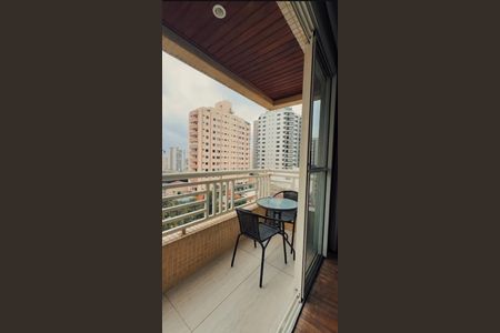 Apartamento à venda com 87m², 3 quartos e 3 vagas Apartamento à venda com 87m², 3 quartos e 3 vagasVaranda