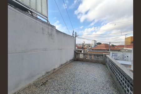 Casa para alugar com 90m², 2 quartos e 1 vaga Casa para alugar com 90m², 2 quartos e 1 vagaVaranda