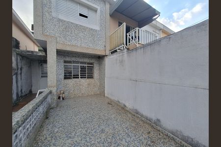 Casa para alugar com 90m², 2 quartos e 1 vaga Casa para alugar com 90m², 2 quartos e 1 vagaVaranda