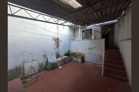 Casa para alugar com 90m², 2 quartos e 1 vaga Casa para alugar com 90m², 2 quartos e 1 vagaQuintal