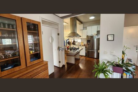 Apartamento para alugar com 159m², 3 quartos e 2 vagas