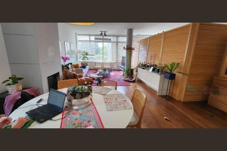 Apartamento para alugar com 159m², 3 quartos e 2 vagas