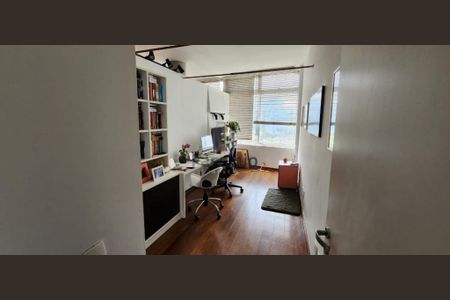 Apartamento para alugar com 159m², 3 quartos e 2 vagas