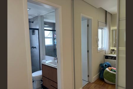 Apartamento à venda com 202m², 3 quartos e 4 vagasDetalhe Suíte 1