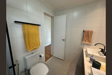 Apartamento à venda com 202m², 3 quartos e 4 vagasBanheiro Suíte 2 Principal