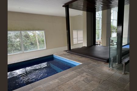 Apartamento à venda com 202m², 3 quartos e 4 vagasÁrea comum - Piscina Aquecida
