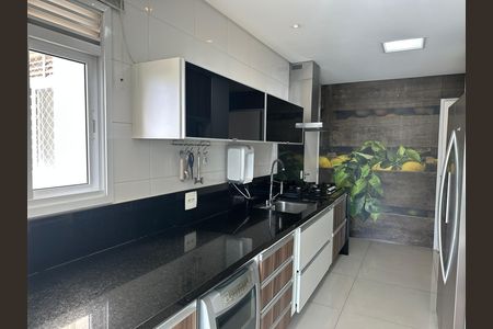 Apartamento à venda com 202m², 3 quartos e 4 vagasCozinha