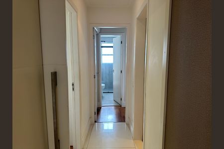 Apartamento à venda com 202m², 3 quartos e 4 vagasCorredor