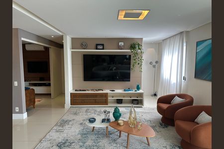 Sala de Estar de apartamento à venda com 3 quartos, 202m² em Alphaville Empresarial, Santana de Parnaíba