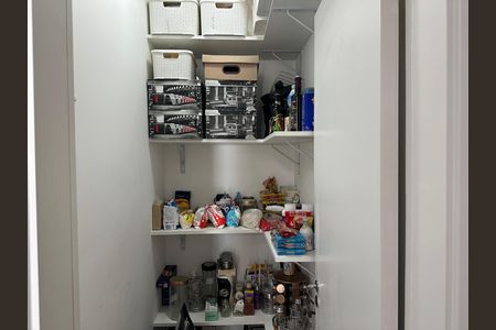Apartamento à venda com 202m², 3 quartos e 4 vagasDespensa