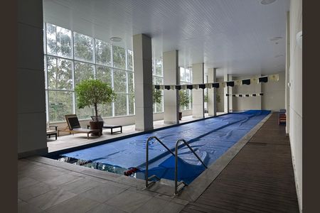 Apartamento à venda com 202m², 3 quartos e 4 vagasÁrea comum - Piscina Aquecida