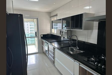 Apartamento à venda com 202m², 3 quartos e 4 vagasCozinha