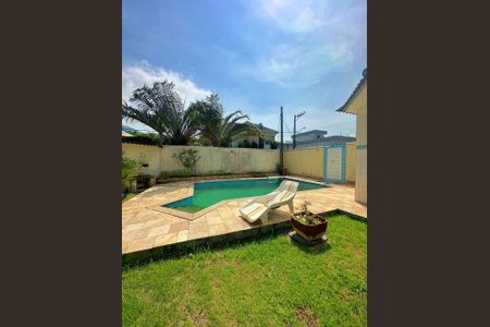 Casa de condomínio à venda com 290m², 4 quartos e 2 vagas Casa de condomínio à venda com 290m², 4 quartos e 2 vagasFoto 01