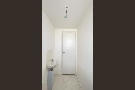 Apartamento para alugar com 31m², 2 quartos e sem vaga Apartamento para alugar com 31m², 2 quartos e sem vagaBanheiro
