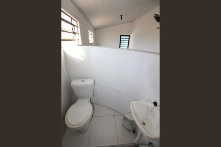Casa para alugar com 60m², 2 quartos e 2 vagasBanheiro da Suíte 2