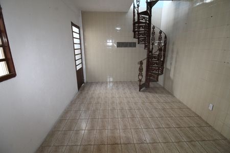 Sala / Cozinha de casa para alugar com 2 quartos, 60m² em Monte Castelo, São José dos Campos