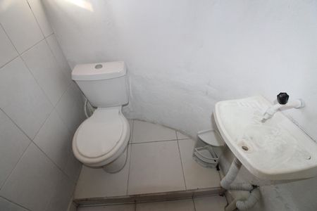 Casa para alugar com 60m², 2 quartos e 2 vagasBanheiro da Suíte 2