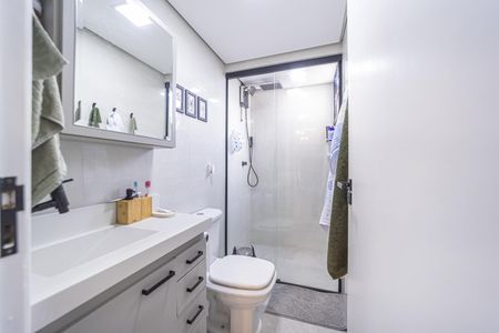 Apartamento à venda com 58m², 2 quartos e 1 vaga Apartamento à venda com 58m², 2 quartos e 1 vagaBanheiro