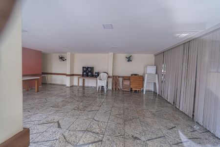 Apartamento à venda com 58m², 2 quartos e 1 vaga Apartamento à venda com 58m², 2 quartos e 1 vagaÁrea comum - Salão de festas