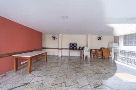 Apartamento à venda com 58m², 2 quartos e 1 vaga Apartamento à venda com 58m², 2 quartos e 1 vagaÁrea comum - Salão de festas