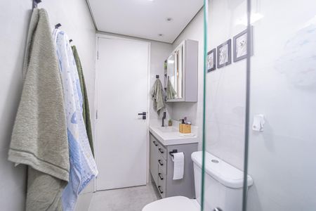 Apartamento à venda com 58m², 2 quartos e 1 vaga Apartamento à venda com 58m², 2 quartos e 1 vagaBanheiro