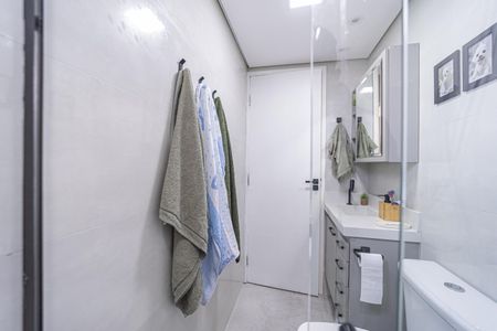 Apartamento à venda com 58m², 2 quartos e 1 vaga Apartamento à venda com 58m², 2 quartos e 1 vagaBanheiro