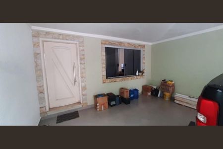 Foto 01 de casa à venda com 4 quartos, 220m² em Vila Lucia, São Paulo