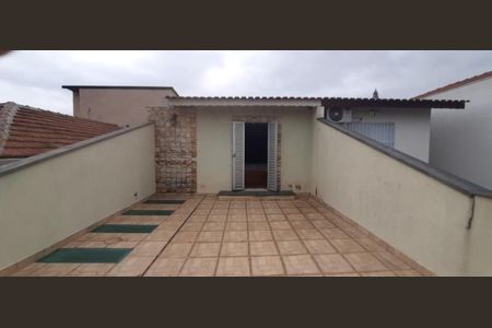 Foto 01 de casa à venda com 4 quartos, 220m² em Vila Lucia, São Paulo