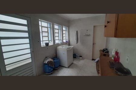 Foto 01 de casa à venda com 4 quartos, 220m² em Vila Lucia, São Paulo