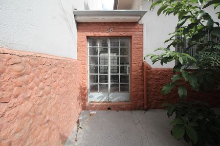 Casa à venda com 116m², 1 quarto e sem vaga Casa à venda com 116m², 1 quarto e sem vagaJardim e Fachada
