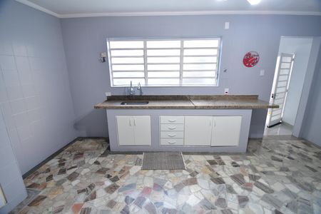 Casa à venda com 398m², 3 quartos e 3 vagasCozinha