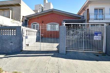 Casa à venda com 398m², 3 quartos e 3 vagasFachada / Placa