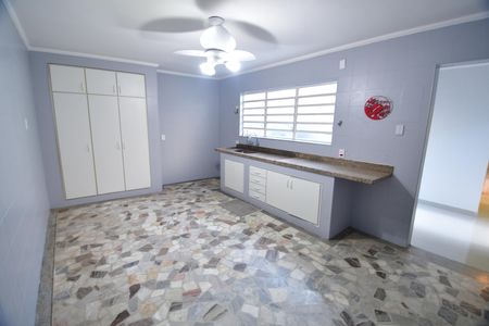 Casa à venda com 398m², 3 quartos e 3 vagasCozinha