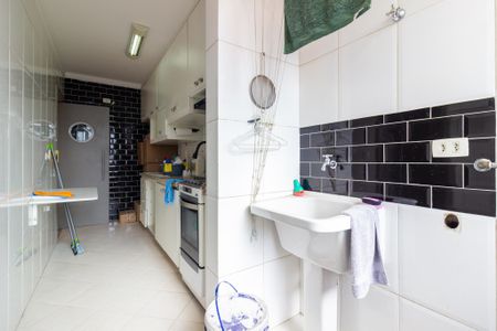 Apartamento para alugar com 157m², 2 quartos e 4 vagas Apartamento para alugar com 157m², 2 quartos e 4 vagasCozinha e Área de Serviço