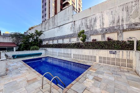 Apartamento à venda com 68m², 2 quartos e 1 vaga Apartamento à venda com 68m², 2 quartos e 1 vagaÁrea comum - Piscina