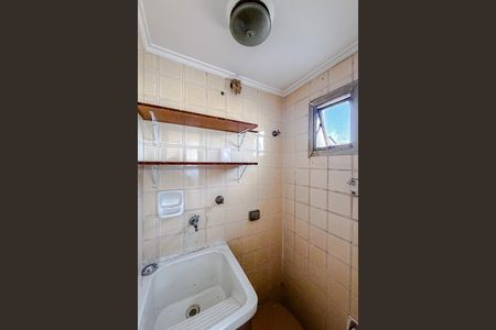 Apartamento à venda com 68m², 2 quartos e 1 vaga Apartamento à venda com 68m², 2 quartos e 1 vagaBanheiro de serviço