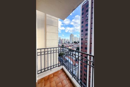 Apartamento à venda com 68m², 2 quartos e 1 vaga Apartamento à venda com 68m², 2 quartos e 1 vagaVaranda