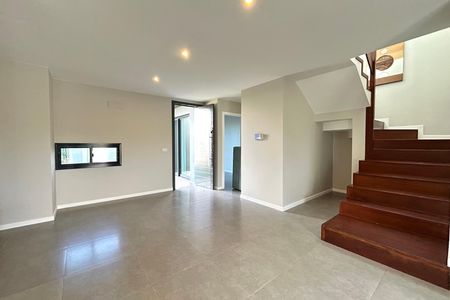 Sala de casa de condomínio para alugar com 3 quartos, 190m² em Campeche, Florianópolis